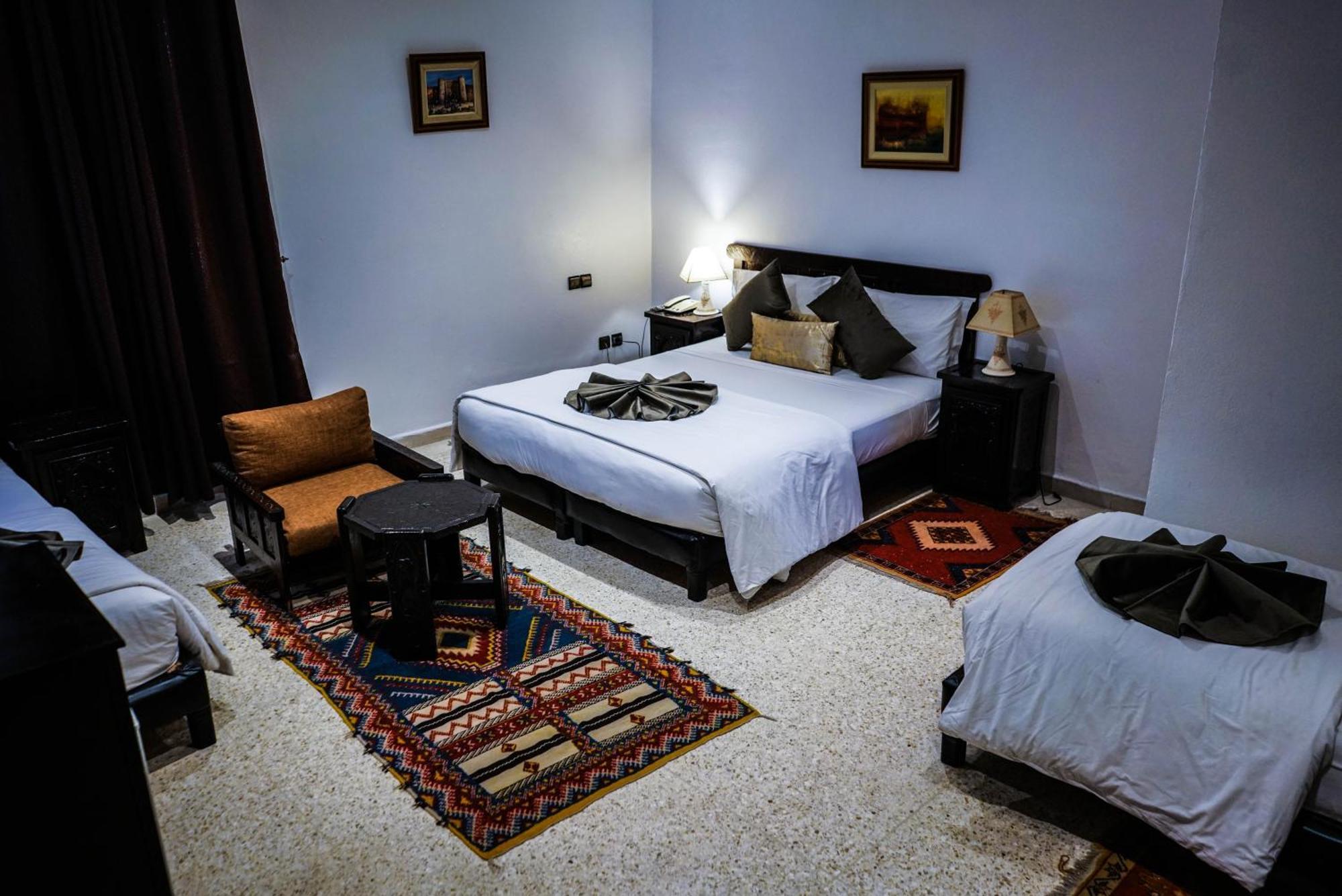 Hotel La Perle Du Sud Варзазат Екстериор снимка